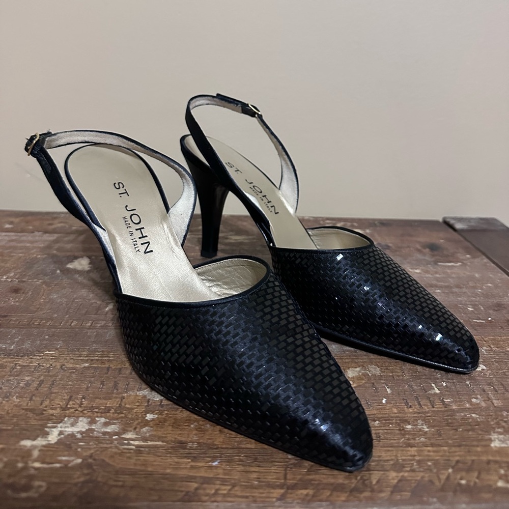 St. John Lark Black Marie Textured Slingback Heels Womens Size 10B